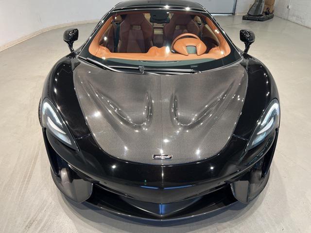 Photo of 2017 Onyx Black McLaren 570GT