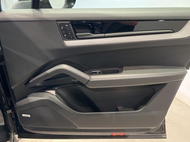 Photo of 2024 Black Porsche Cayenne