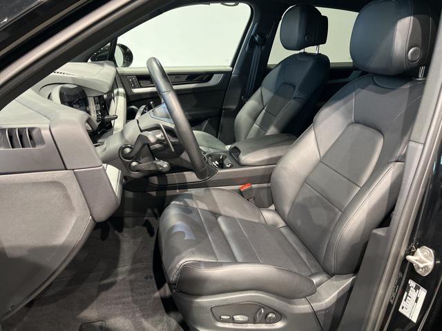Photo of 2024 Black Porsche Cayenne