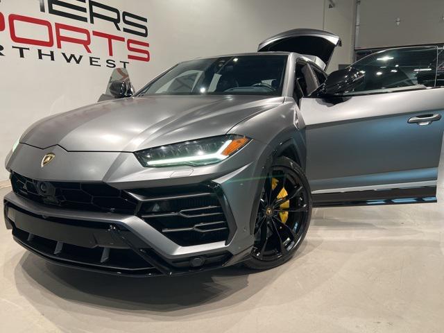 Photo of 2019 Gray Lamborghini Urus