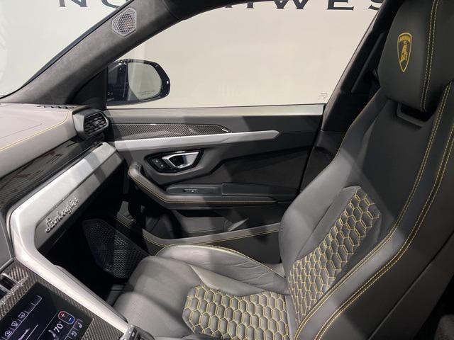 Photo of 2019 Gray Lamborghini Urus