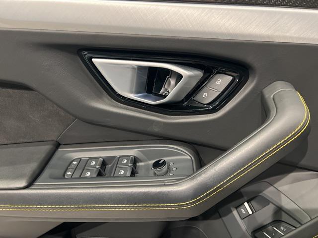 Photo of 2019 Gray Lamborghini Urus