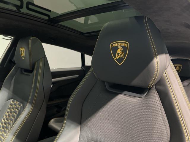 Photo of 2019 Gray Lamborghini Urus