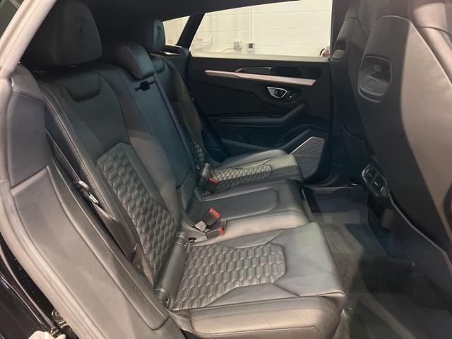 Photo of 2021 Black Lamborghini Urus