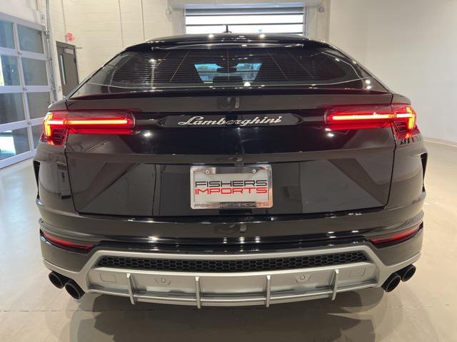 Photo of 2021 Black Lamborghini Urus