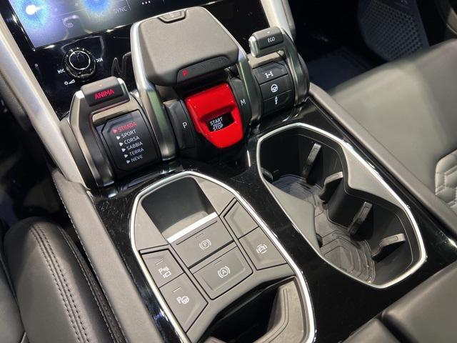 Photo of 2021 Black Lamborghini Urus
