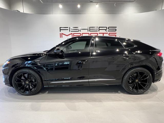 Photo of 2021 Black Lamborghini Urus