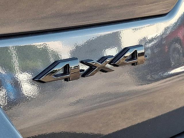 Photo of 2025 Metallic Jeep Grand Cherokee