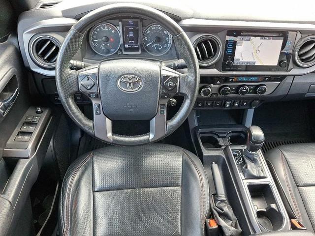 Photo of 2018 Super White Toyota Tacoma