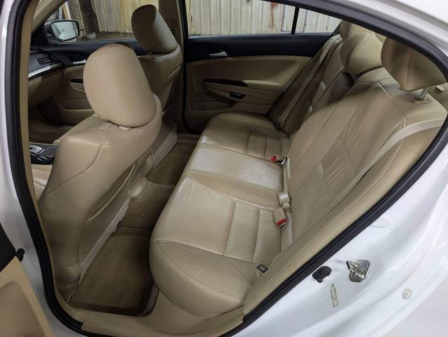 Photo of 2012 White Honda Accord