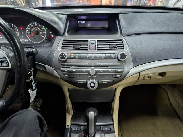 Photo of 2012 White Honda Accord