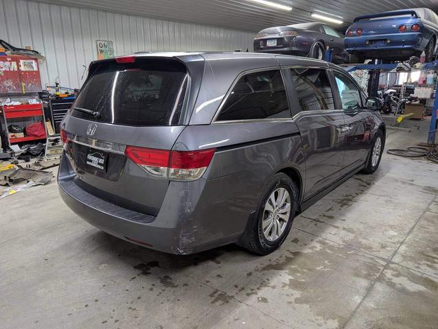 Photo of 2014 Gray Honda Odyssey