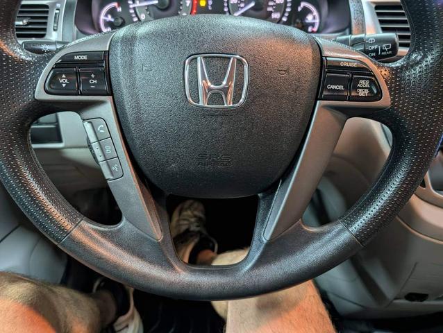 Photo of 2014 Gray Honda Odyssey