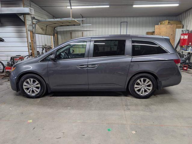 Photo of 2014 Gray Honda Odyssey