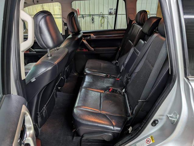 Photo of 2013 Silver Lexus GX 460