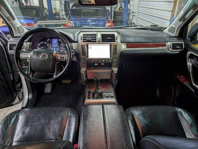 Photo of 2013 Silver Lexus GX 460
