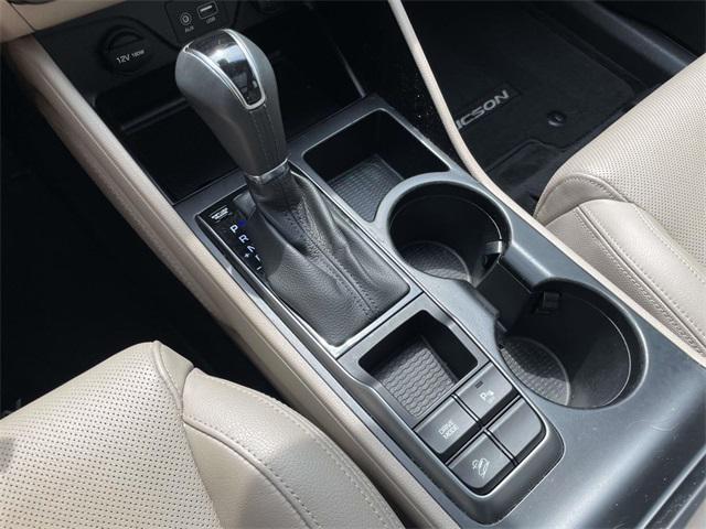 Photo of 2016 Ruby Wine Hyundai TUCSON