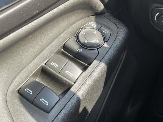 Photo of 2022 Mosaic Black Metallic Chevrolet Equinox