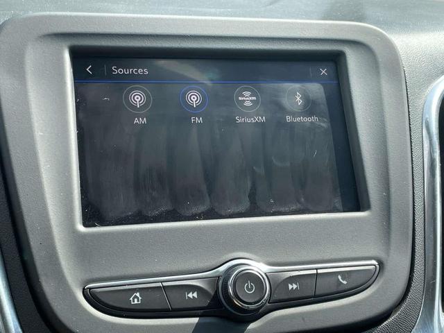 Photo of 2022 Mosaic Black Metallic Chevrolet Equinox