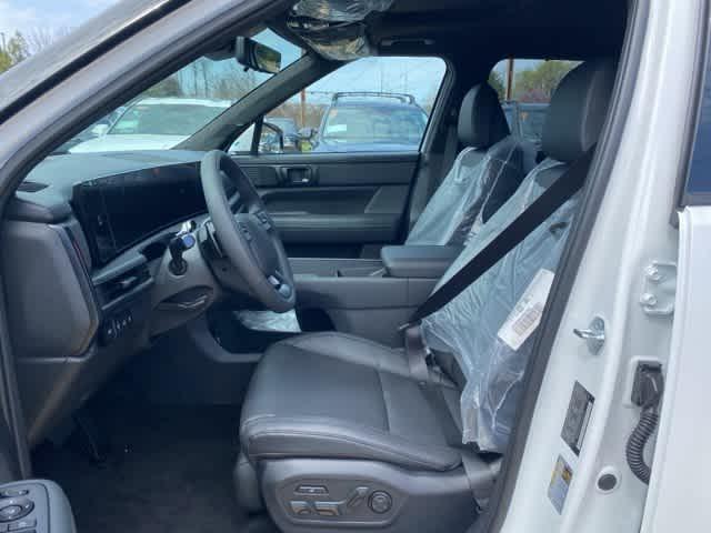 Photo of 2025 White Hyundai SANTA FE