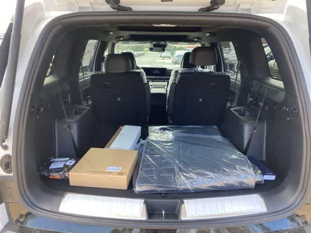 Photo of 2025 White Hyundai SANTA FE