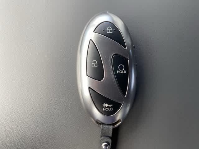 Photo of 2025 White Hyundai SANTA FE
