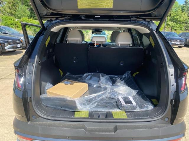 Photo of 2025 Ash Black Hyundai TUCSON Plug-In Hybrid
