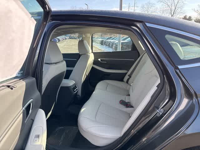 Photo of 2025 Portofino Gray Hyundai SONATA Hybrid