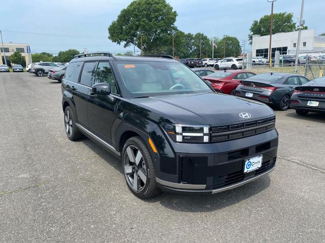 Photo of 2025 Phantom Black Hyundai SANTA FE HEV