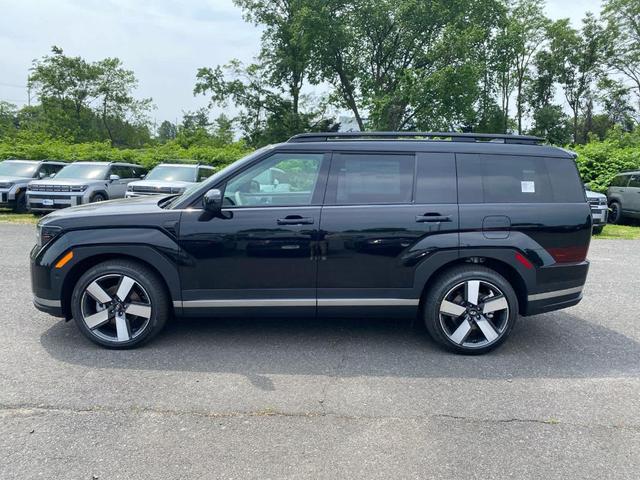Photo of 2025 Phantom Black Hyundai SANTA FE HEV