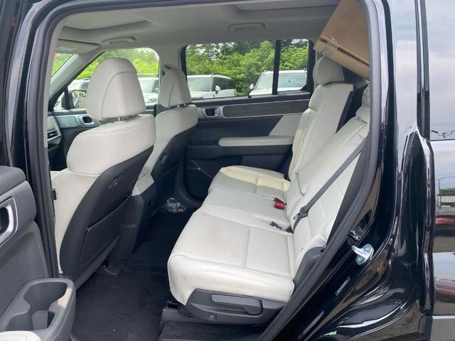 Photo of 2025 Phantom Black Hyundai SANTA FE HEV