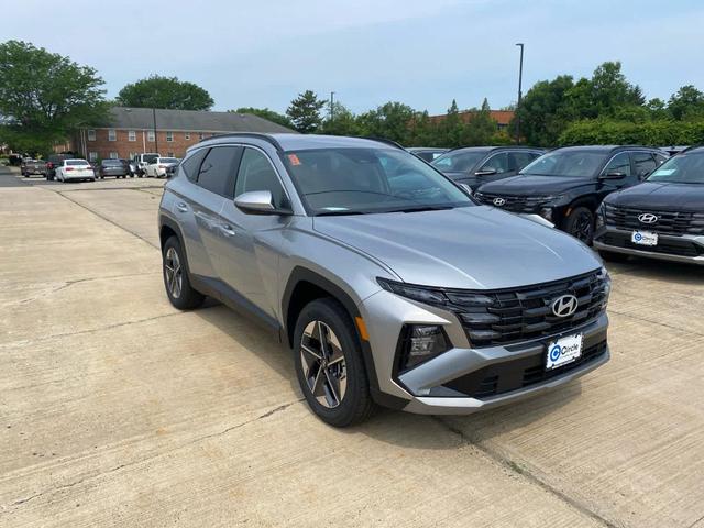 Photo of 2025 Shimmering Silver Hyundai TUCSON