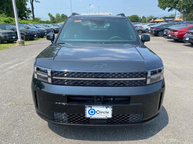 Photo of 2025 Phantom Black Hyundai SANTA FE