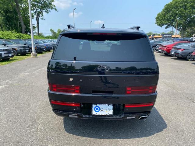 Photo of 2025 Phantom Black Hyundai SANTA FE