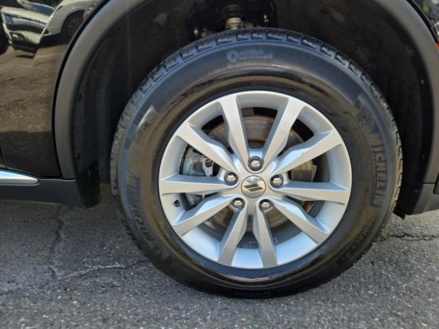 Photo of 2022 DB Black Clearcoat Dodge Durango