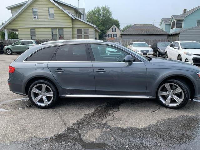 Photo of 2016 Gray Audi allroad