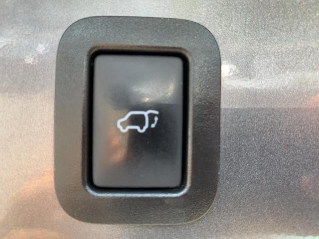 Photo of 2018 Predawn Gray Mica Toyota Highlander
