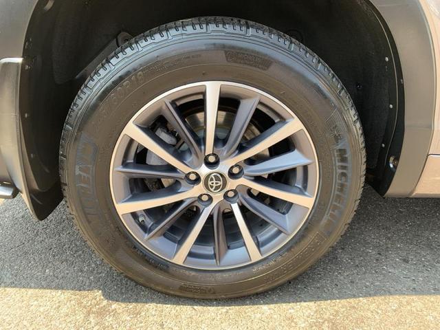 Photo of 2018 Predawn Gray Mica Toyota Highlander
