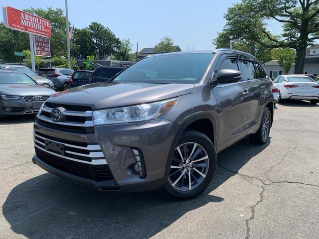Photo of 2018 Predawn Gray Mica Toyota Highlander