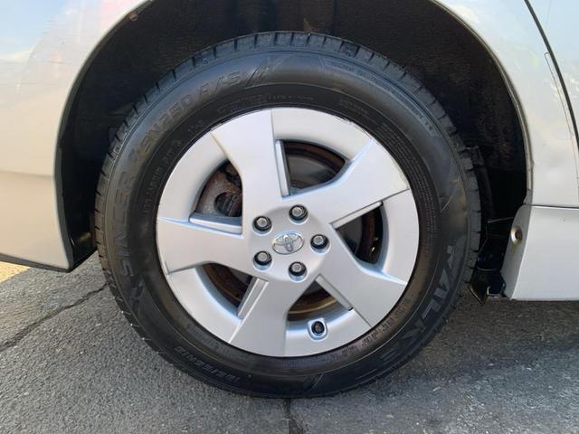 Photo of 2010 Winter Gray Metallic Toyota Prius