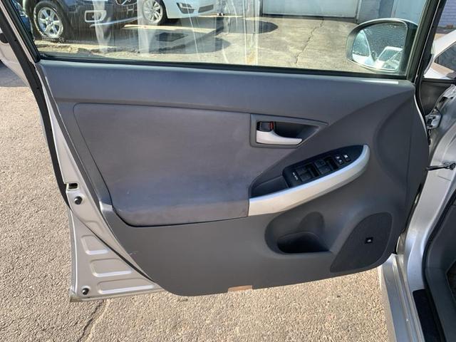 Photo of 2010 Winter Gray Metallic Toyota Prius
