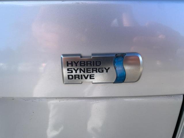 Photo of 2010 Winter Gray Metallic Toyota Prius