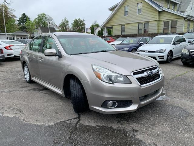 Photo of 2014 GOLD Subaru Legacy