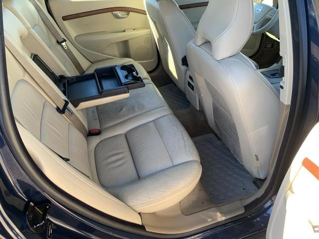 Photo of 2010 Caspian Blue Metallic Volvo XC70