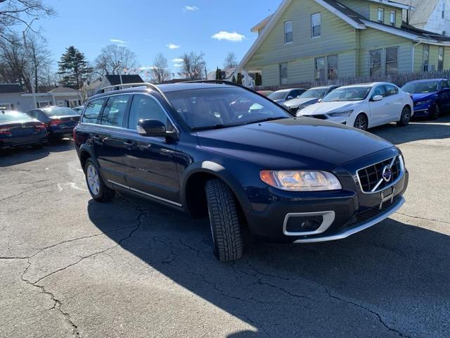 Photo of 2010 Caspian Blue Metallic Volvo XC70