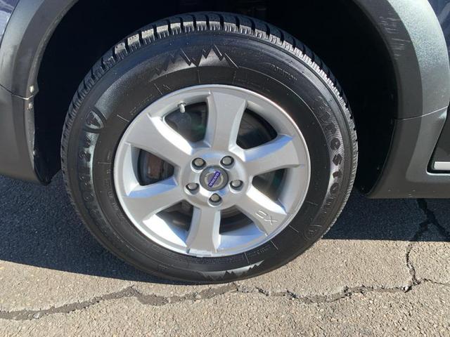 Photo of 2010 Caspian Blue Metallic Volvo XC70