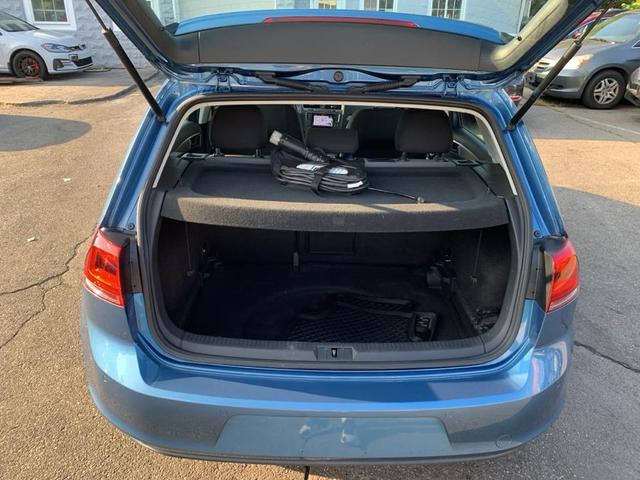 Photo of 2015 Blue Volkswagen e-Golf