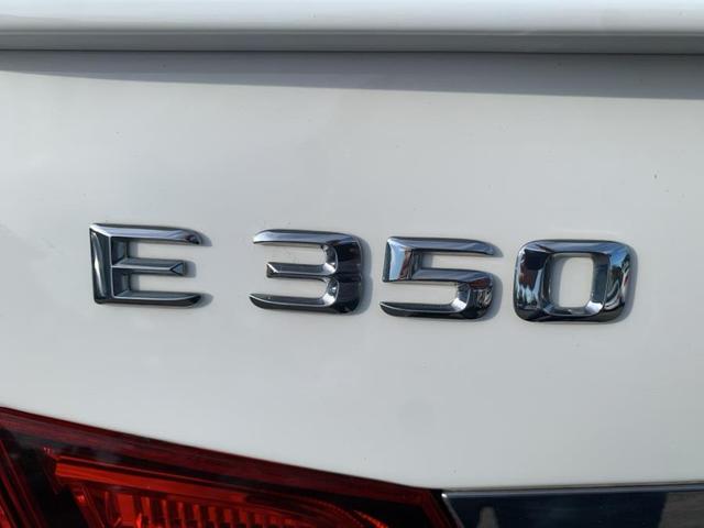 Photo of 2015 White Mercedes-Benz E-Class