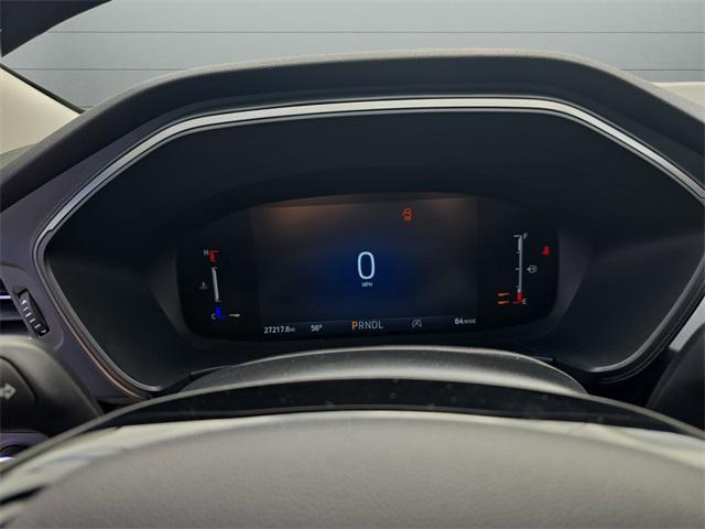 Photo of 2023 Oxford White Ford Escape