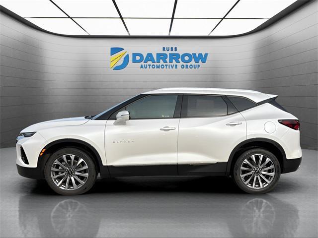 Photo of 2022 Iridescent Pearl Tricoat Chevrolet Blazer